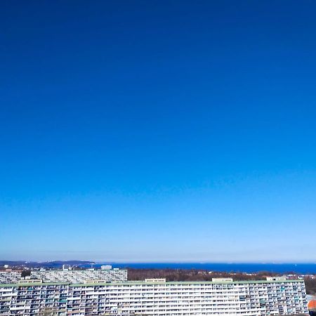 Obroncow Wybrzeza Apartment Gdańsk Exterior foto