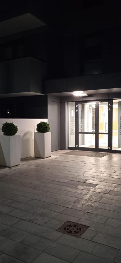 Obroncow Wybrzeza Apartment Gdańsk Exterior foto